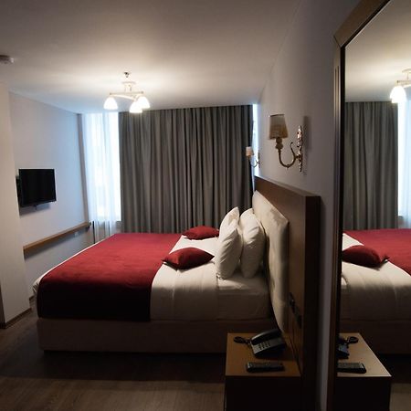 Albanopolis Hotel Tirana Kültér fotó