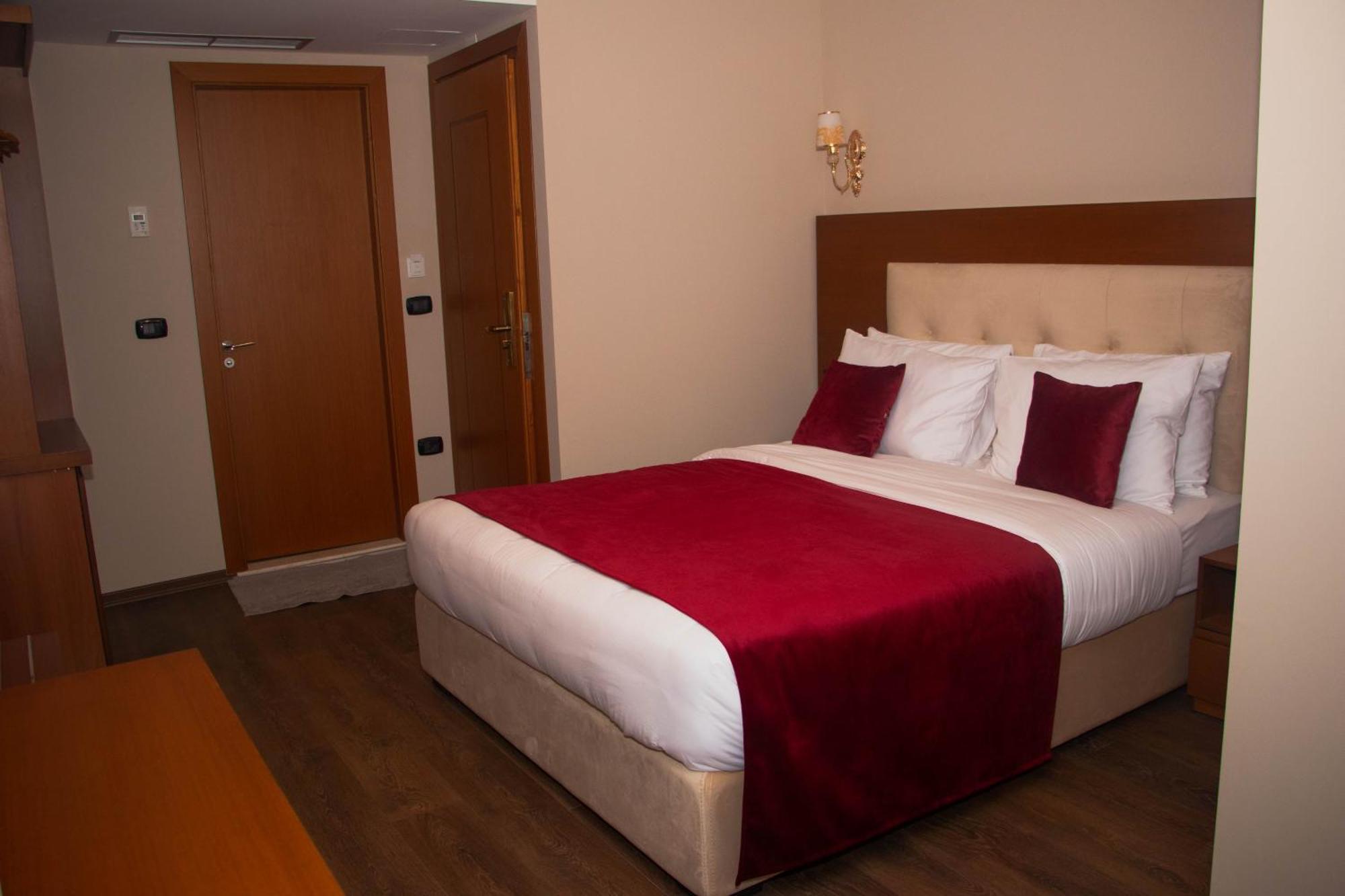 Albanopolis Hotel Tirana Kültér fotó
