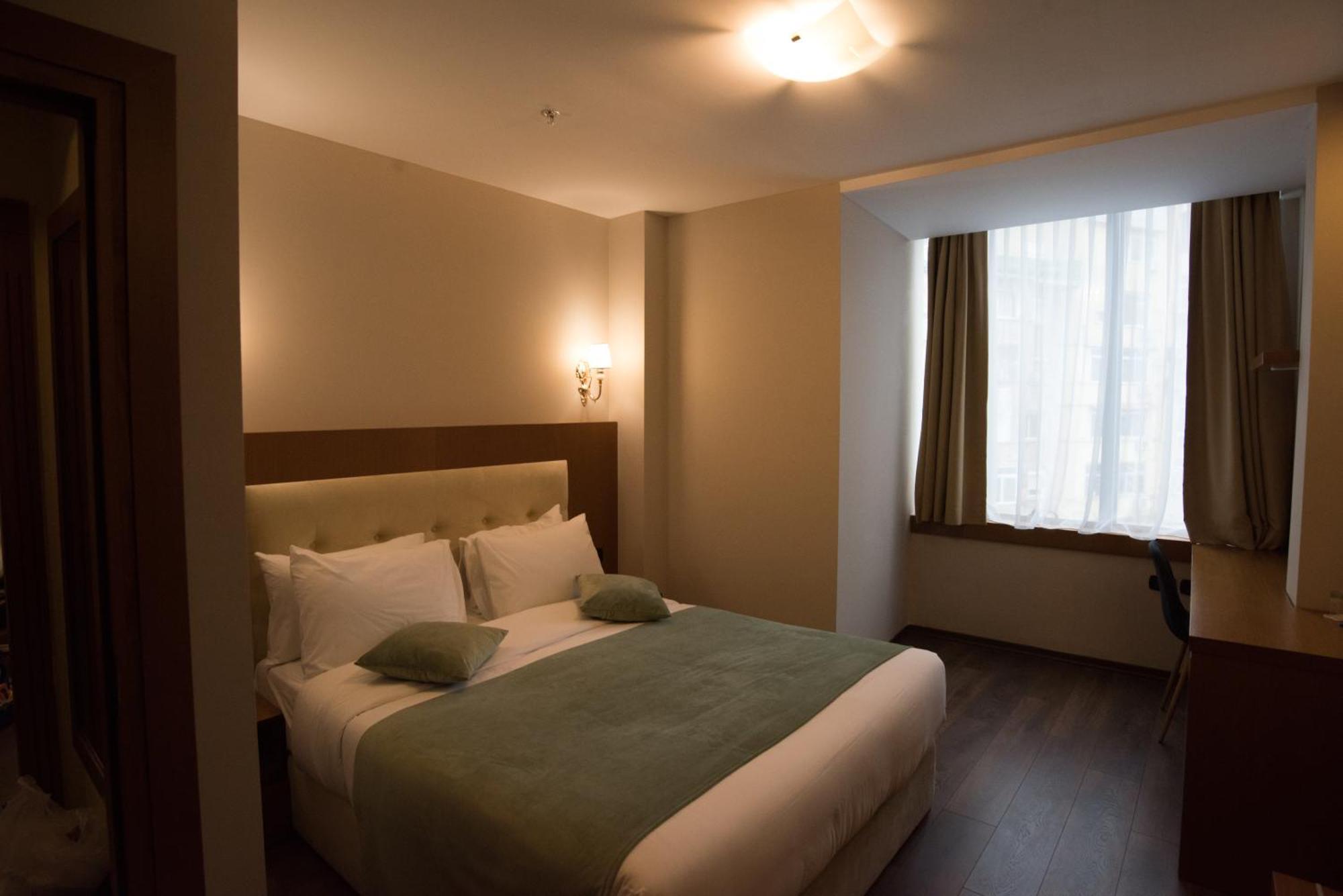 Albanopolis Hotel Tirana Kültér fotó