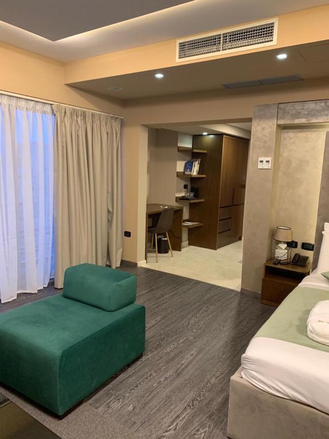Albanopolis Hotel Tirana Kültér fotó