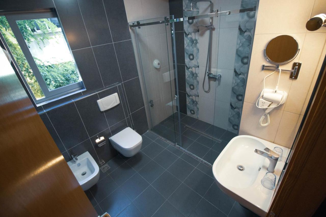 Albanopolis Hotel Tirana Kültér fotó